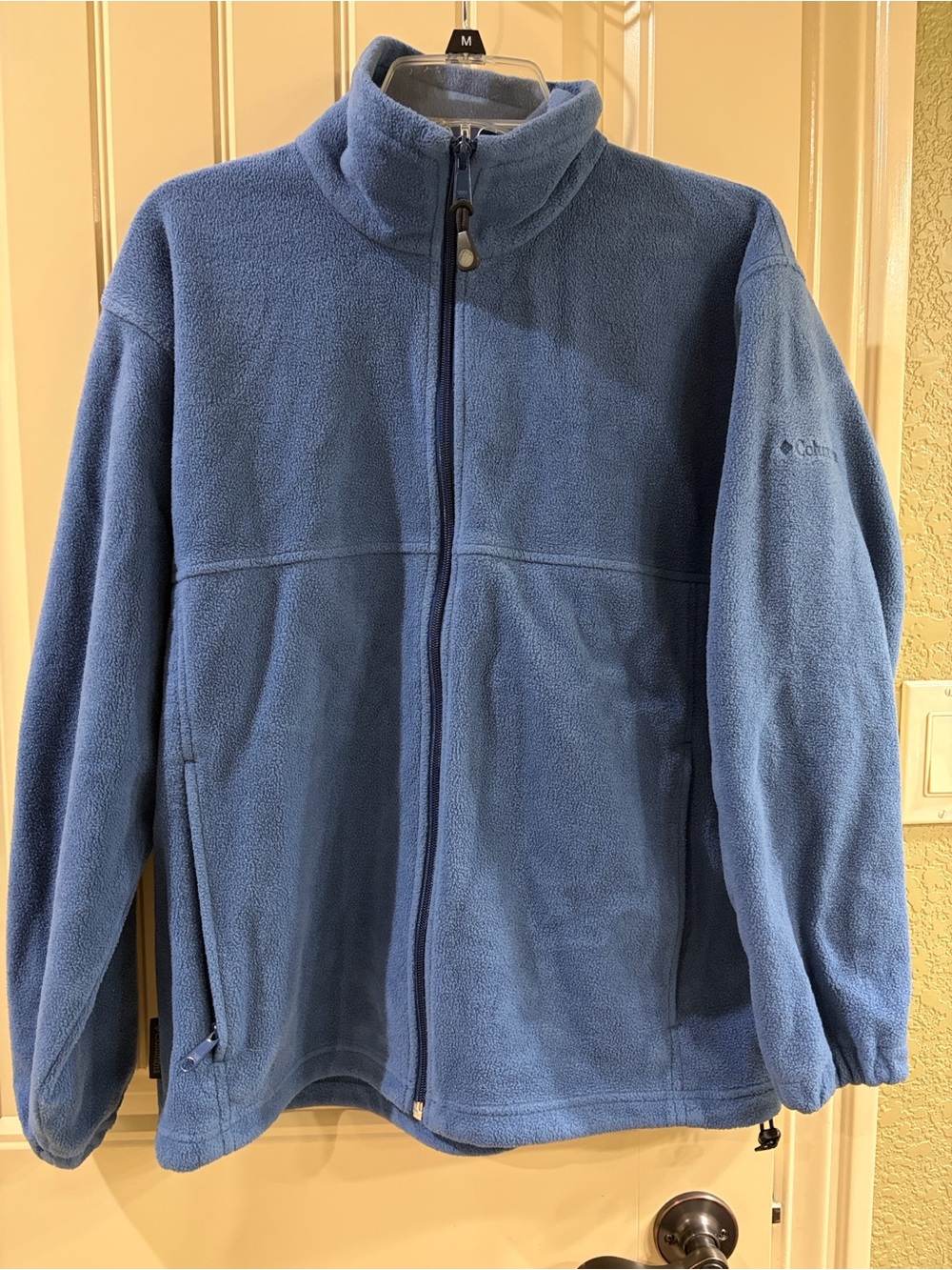 Men’s Fleece Style Jacket by Columbia Brand.  EUC!